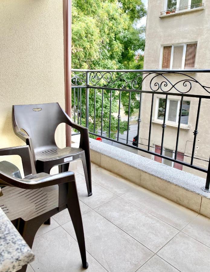 Cozy Studio Next To State Opera With Work Space Стара-Заґора Екстер'єр фото